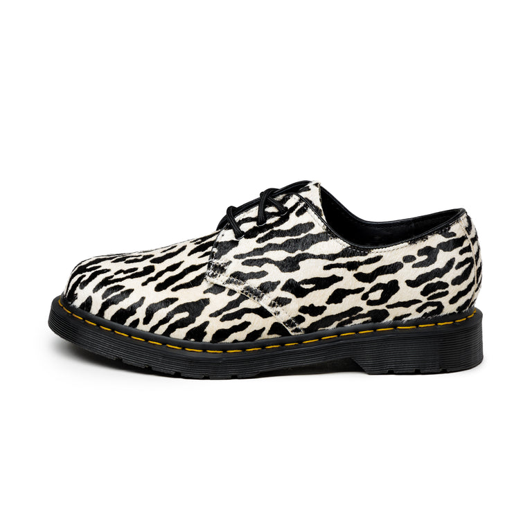 Dr martens black hot sale white