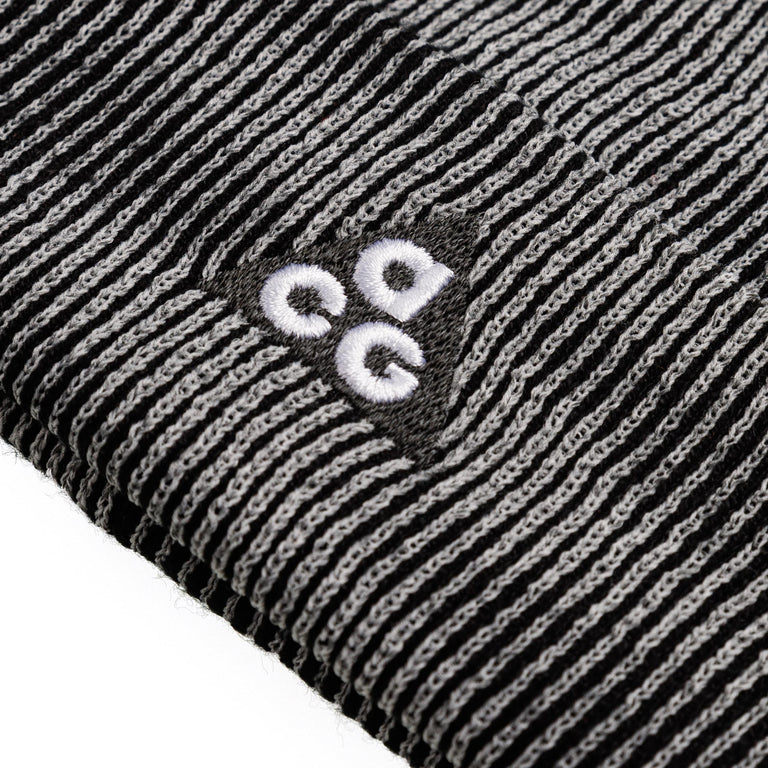 Nike ACG Thermal-Fit Peak Beanie