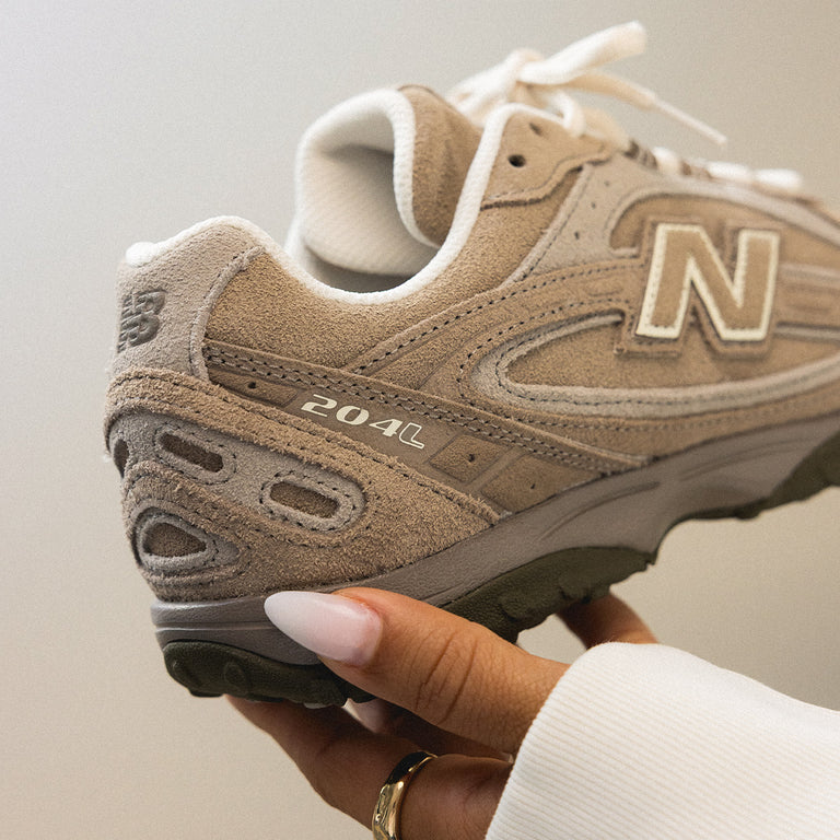 New Balance U204LV1 onfeet