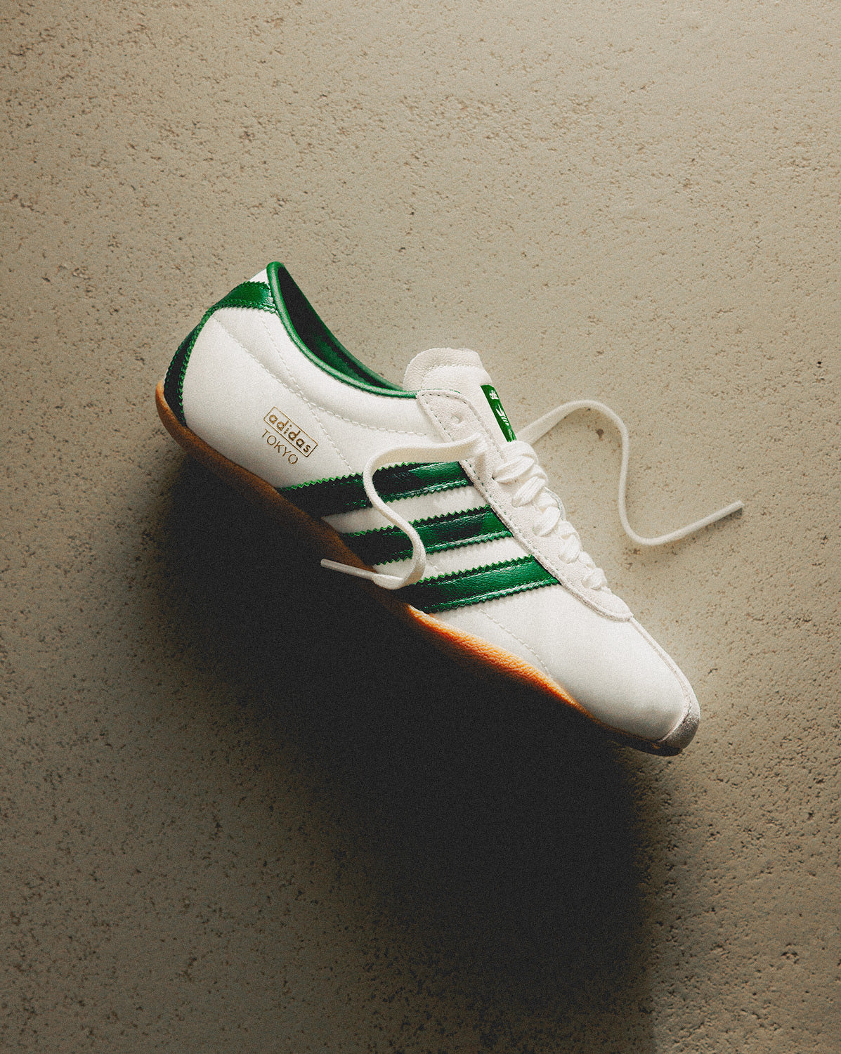 国内外の人気 Adidas Tokyo W Sneaker » Buy online now! ぬいぐるみ