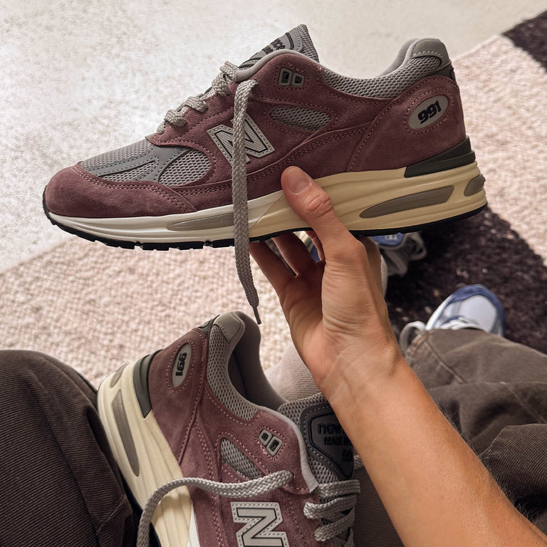 New Balance 991 v2 *Made in England* onfeet