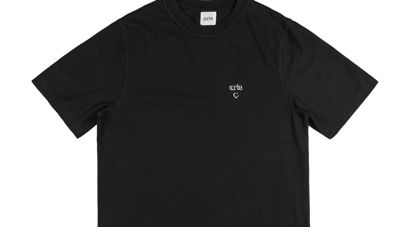 【最終値下げ】arte Antwerp Arte Antwerp Arte Heart Tee Black | BSTN Store