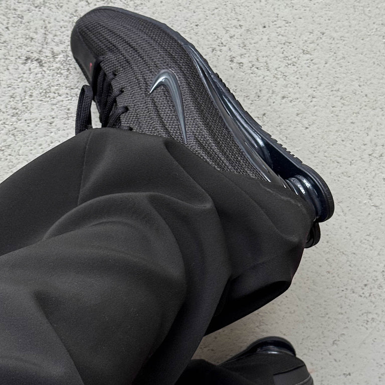 Nike Wmns Shox Z onfeet