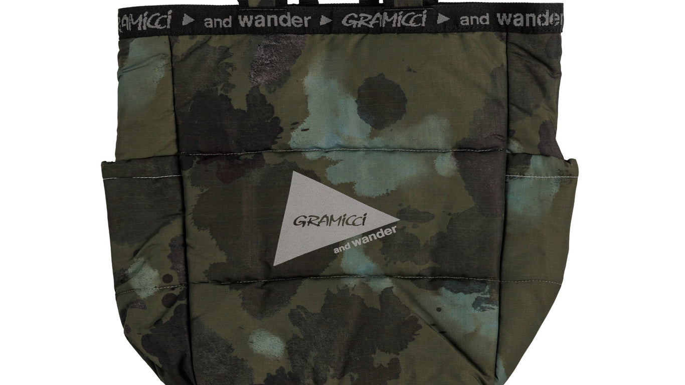 AND WANDER × GRAMICCI 2way パック GRAMICCI × and wander padded 2way pack | and wander（アンド