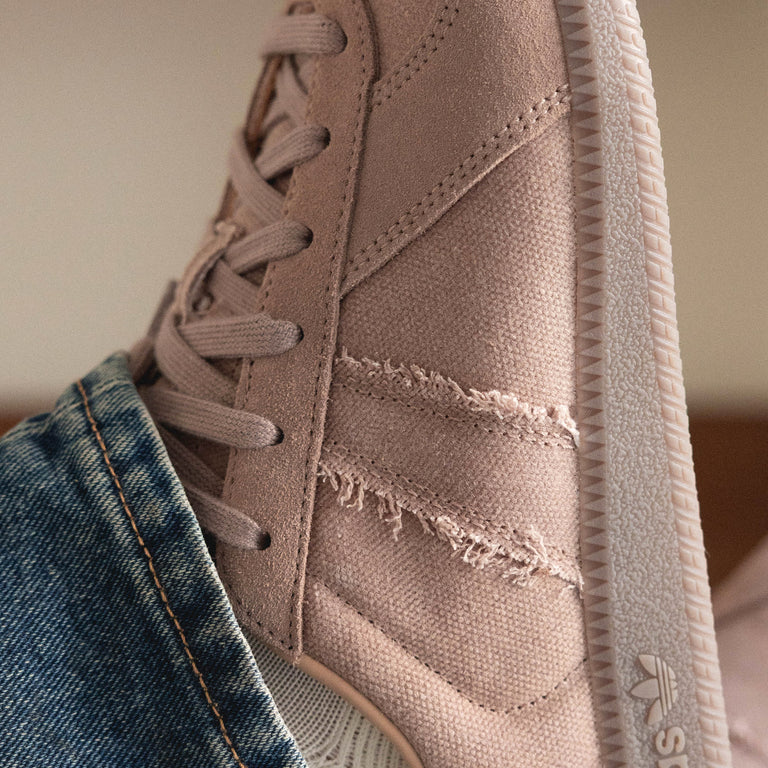 Adidas BW Army onfeet