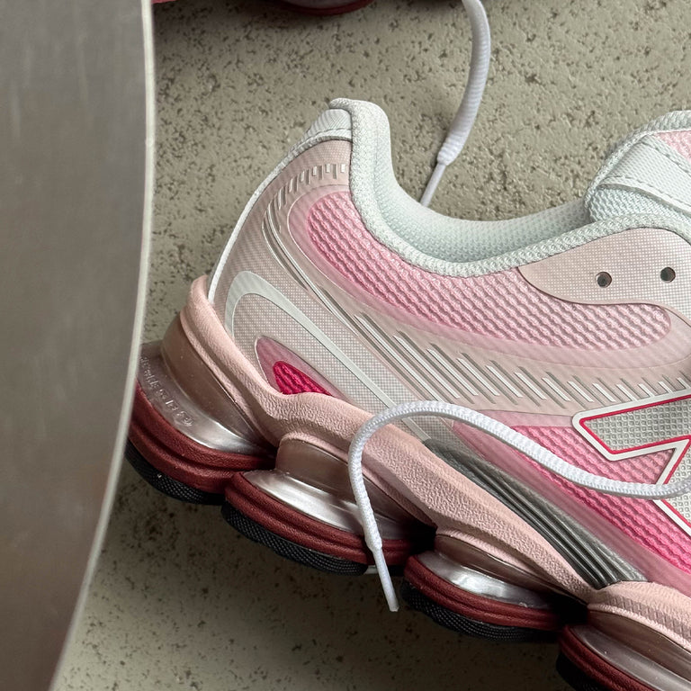 New Balance ABZORB 2000 onfeet