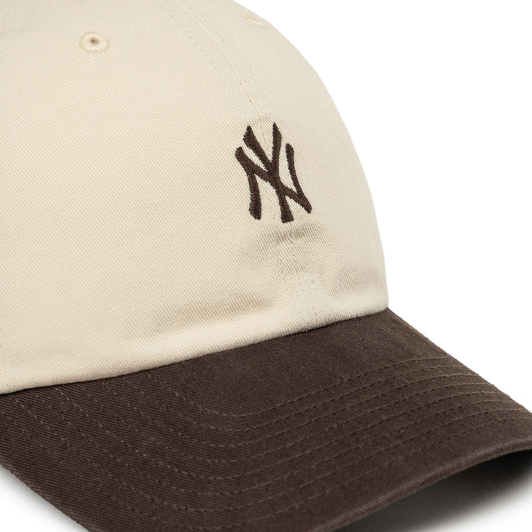 47 MLB New York Yankees Base Runner Two Tone *Clean Up* Cap (Natural / Brown)