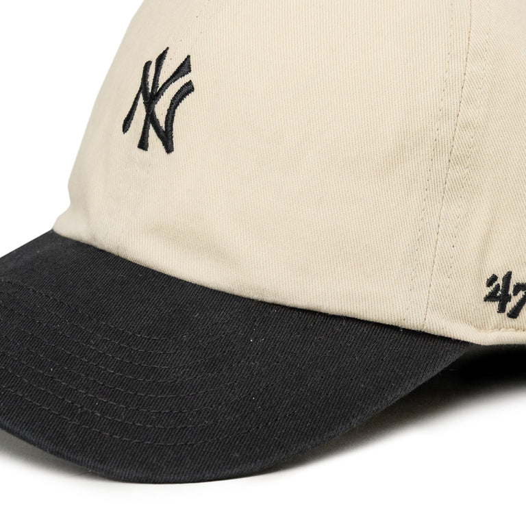47 MLB New York Yankees Base Runner Two Tone *Clean Up* Cap (Natural / Black)