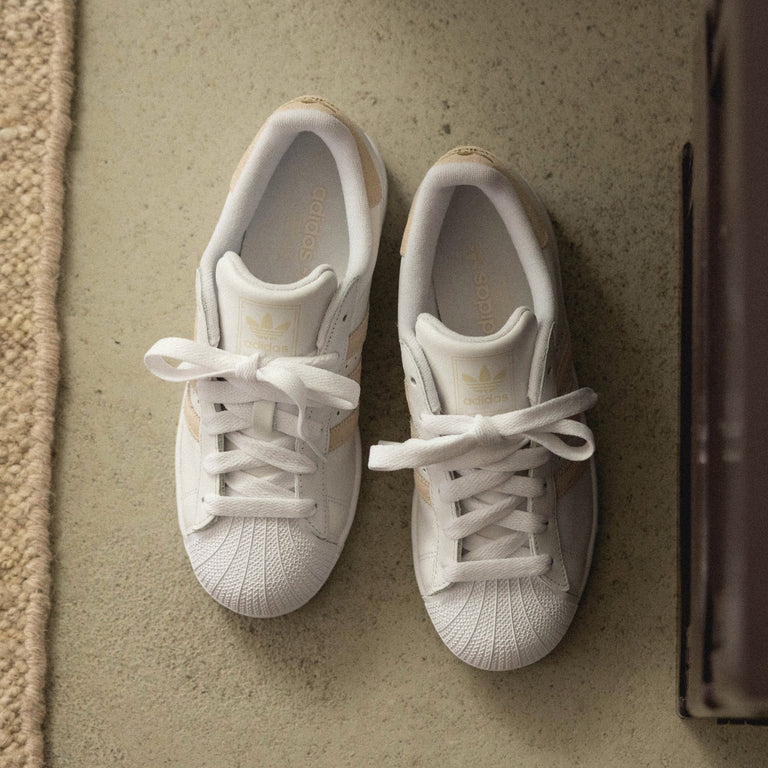 Adidas Superstar II W onfeet