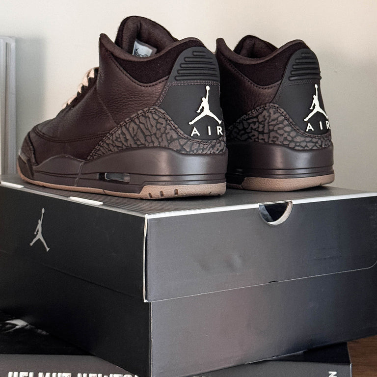 Nike Wmns Air Jordan 3 Retro *Fireside* onfeet
