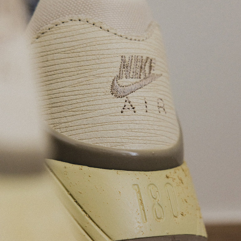 Nike Air 180 onfeet