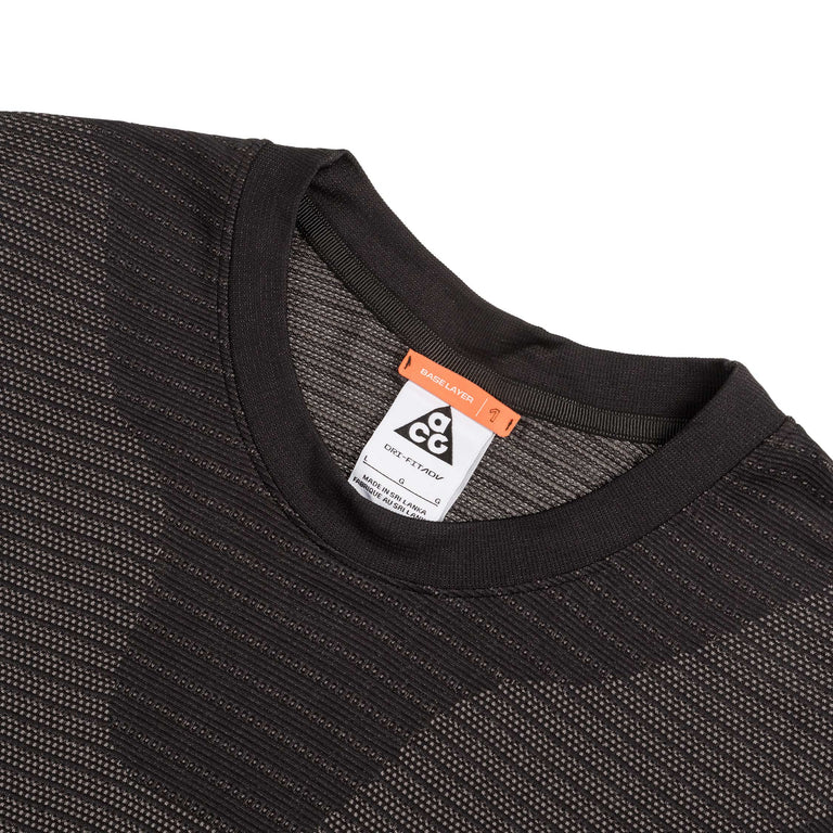Nike	ACG "Delta River" Dri-Fit ADV Longsleeve Base Layer