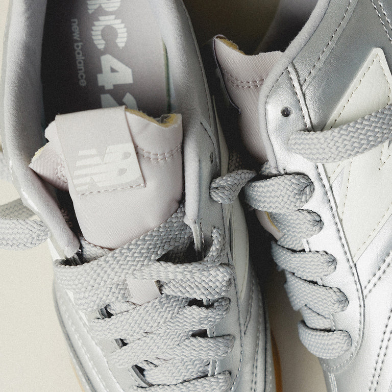 New Balance URC42CA onfeet