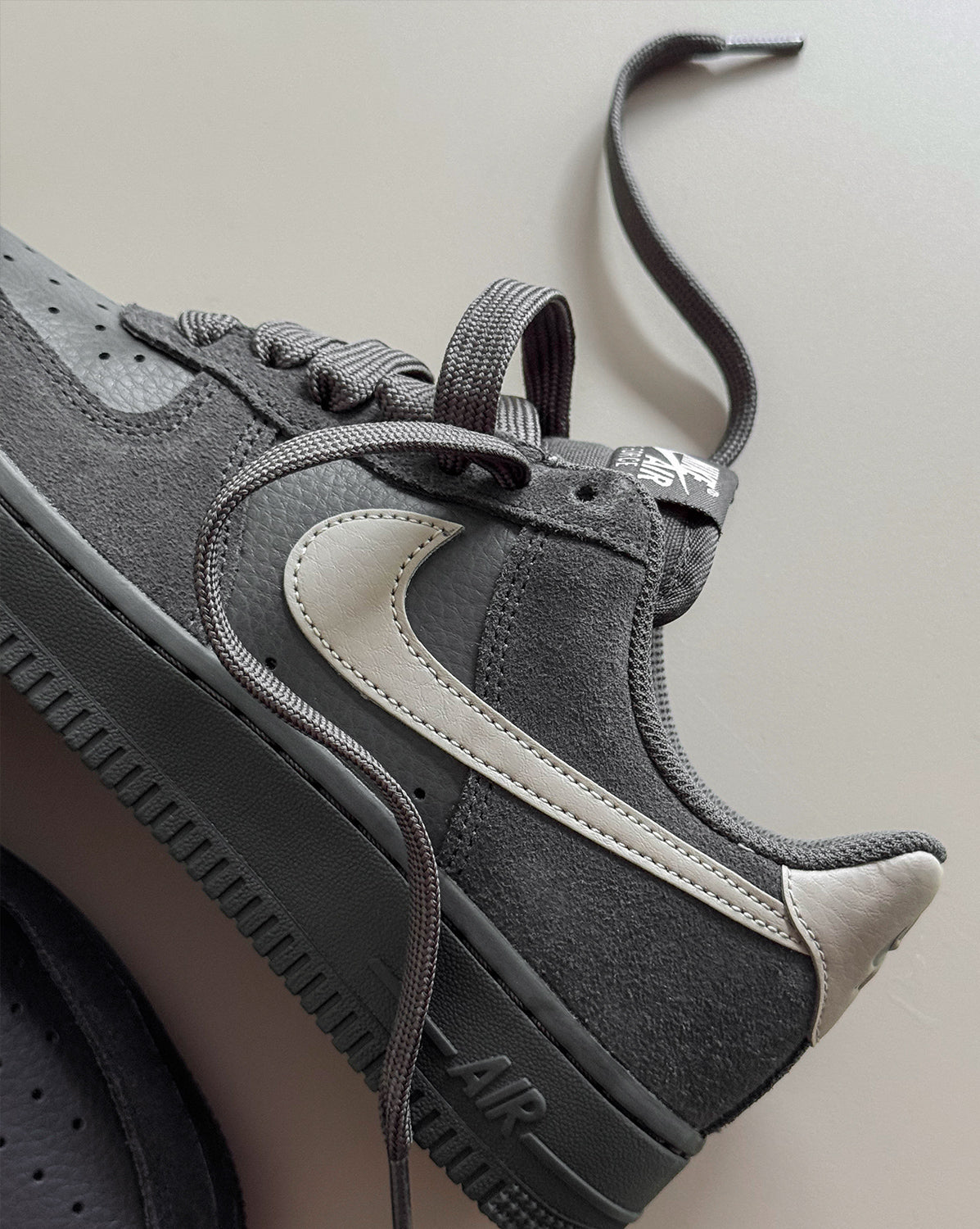 nike air force 1 07 pivot grey