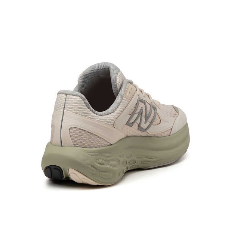 New Balance FF800