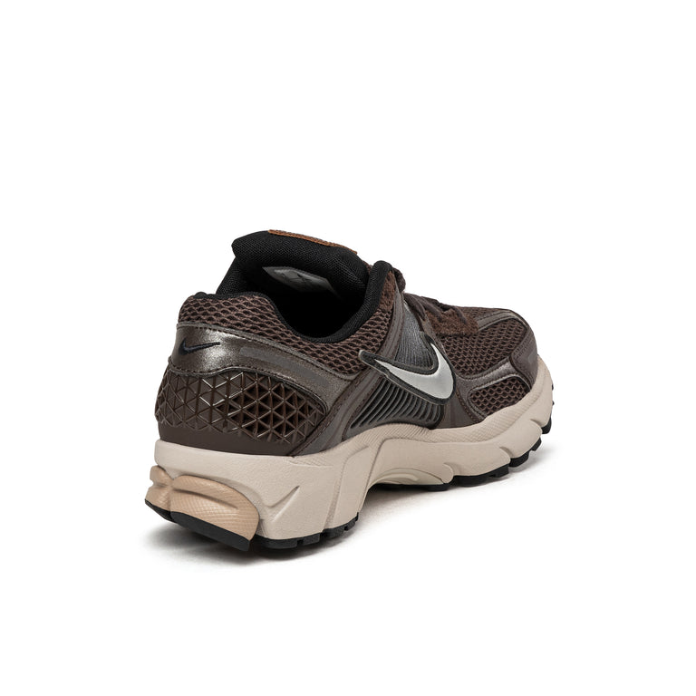 Nike Wmns Zoom Vomero 5