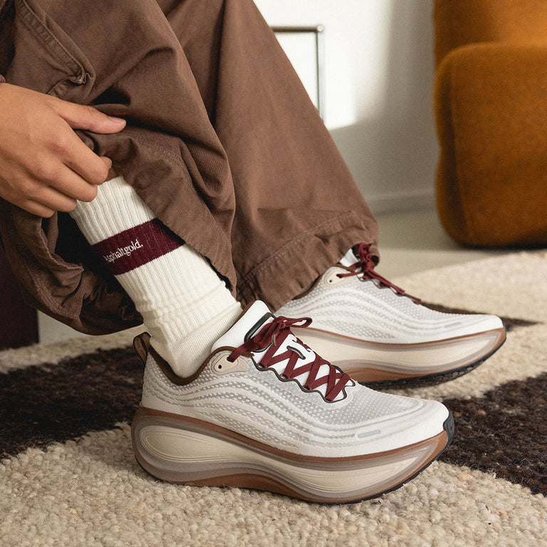 Nike Vomero Plus onfeet