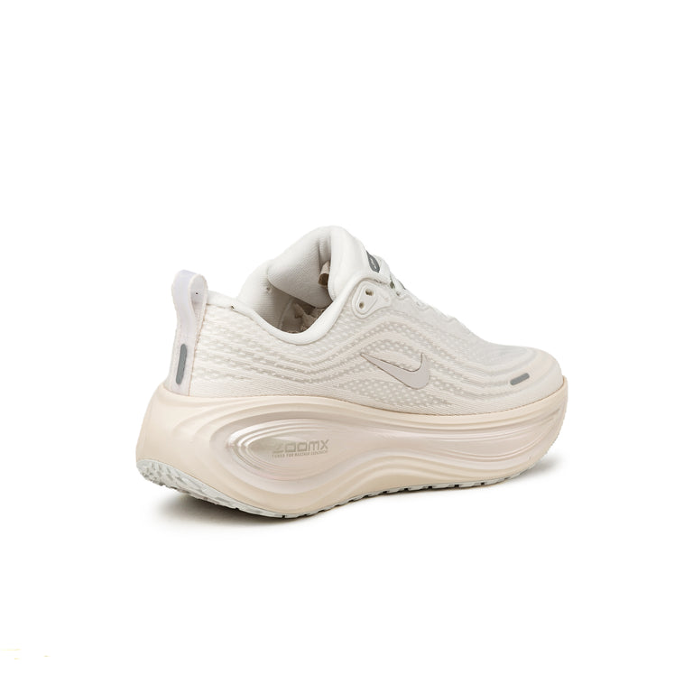 Nike Vomero Plus - 37.5 / Summit White / Chalk / Phantom / Pure Platinum - 3