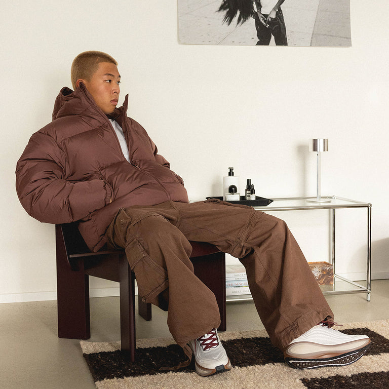 Nike Vomero Plus onfeet