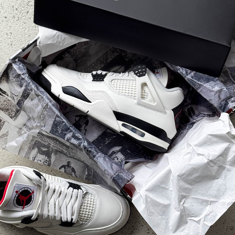 Nike Air Jordan 4 OG *Flight Club* onfeet