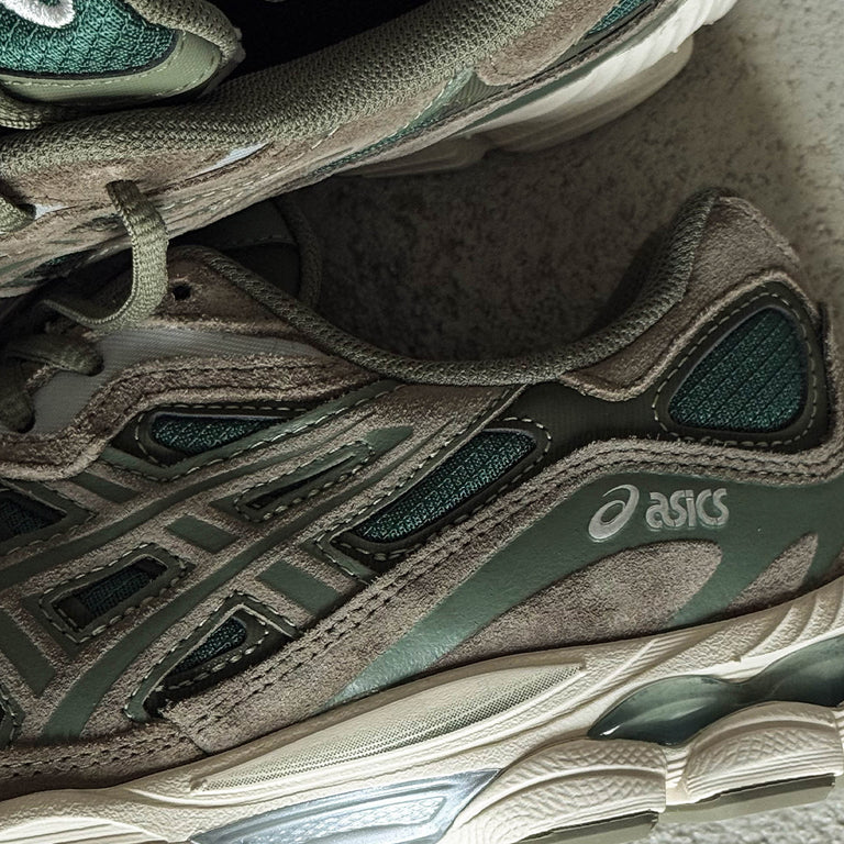 Asics GEL-NYC onfeet