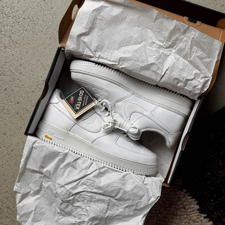 Nike Air Force 1 '07 LX *Vibram* onfeet