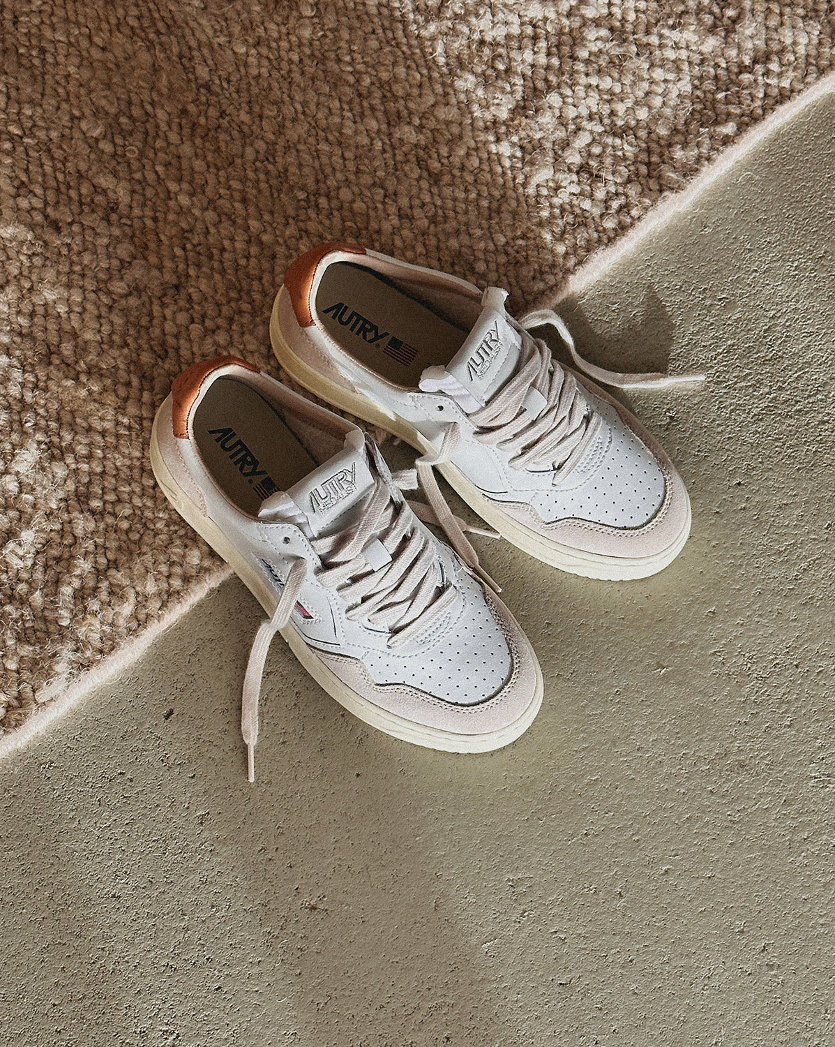 Autry Medalist W *Leather / Suede* Sneaker » Buy online now!