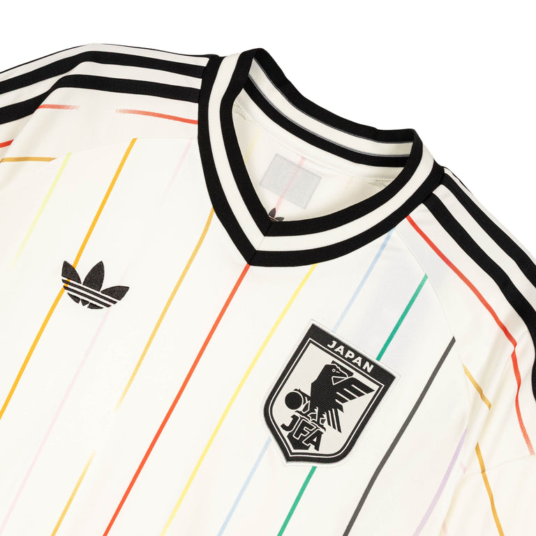 Adidas	Japan 26 Away Jersey - M / Off White / Black - 2