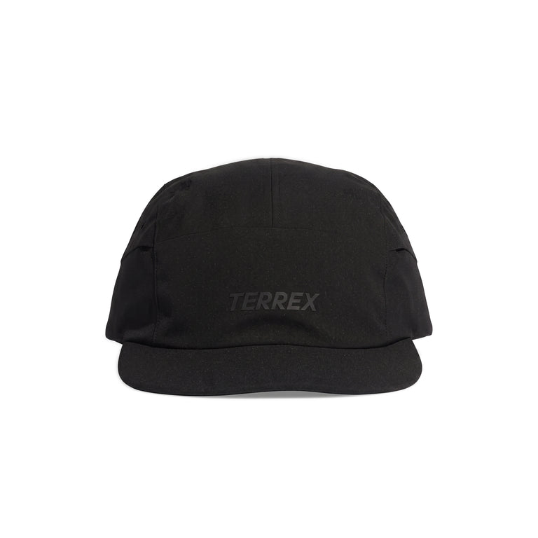Adidas	Terrex Xperior Climaproof Cap onfeet