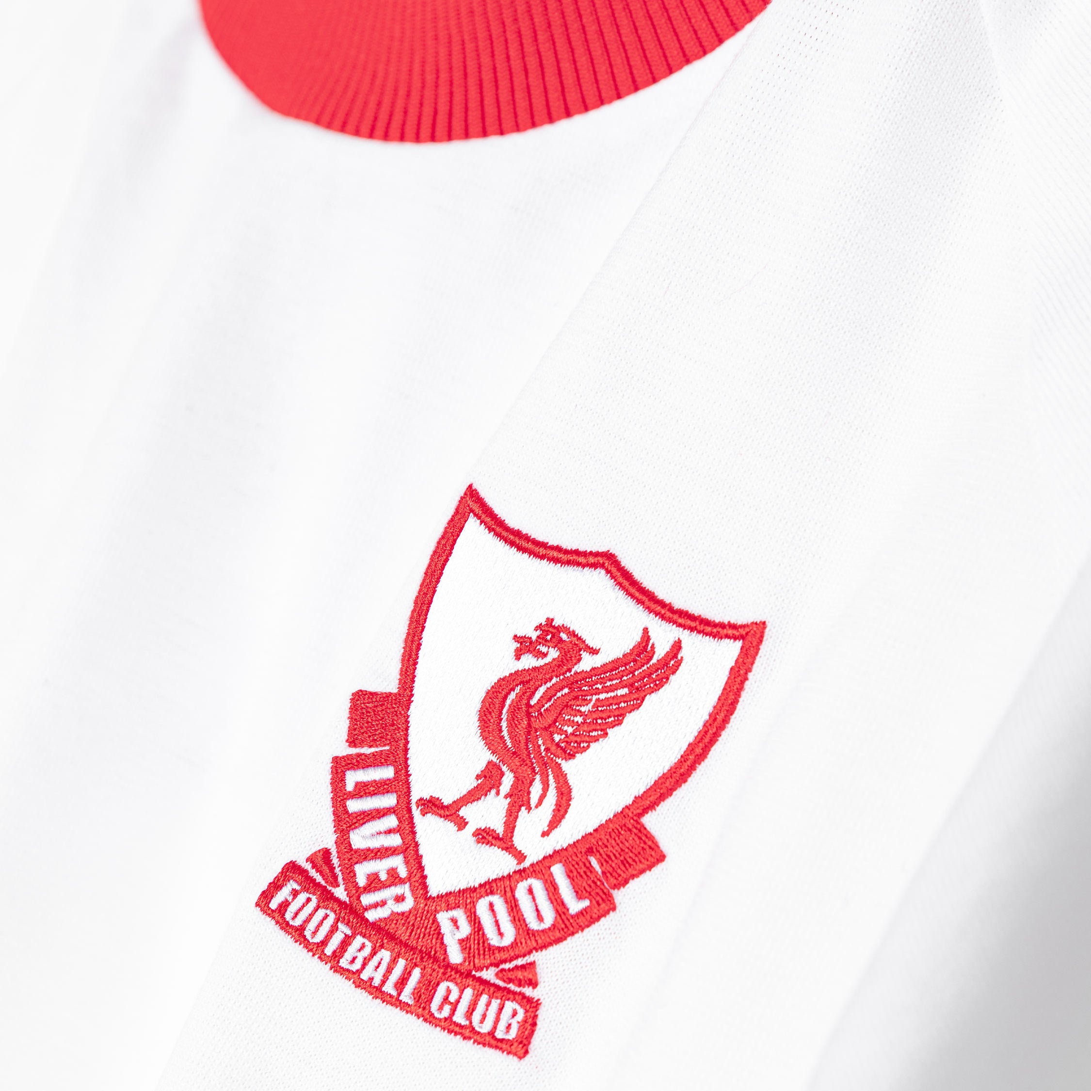 Liverpool FC adidas 長袖シャツ 白 赤 jz2543_2_apparel_on_model_stan
