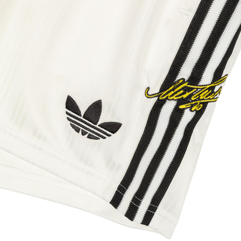 Adidas	Juventus FC Originals Short - XXL / Core White - 4