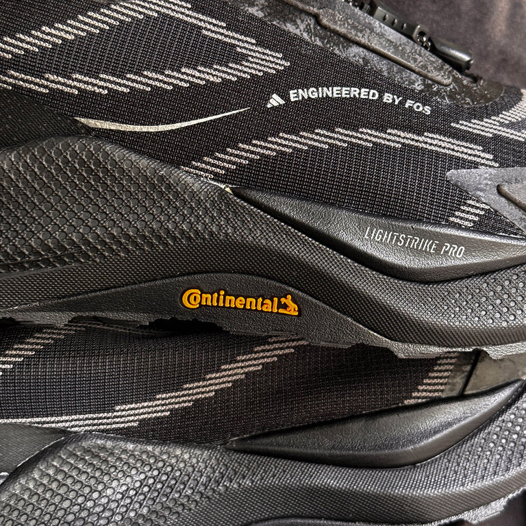 Adidas Holo Peak onfeet