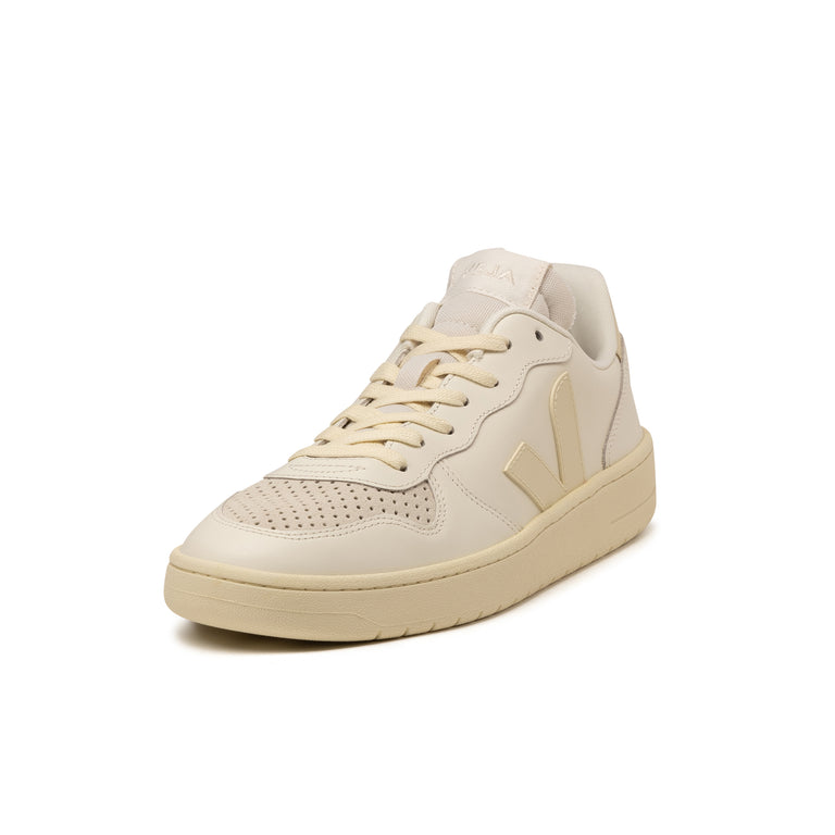 Veja V-10 Leather