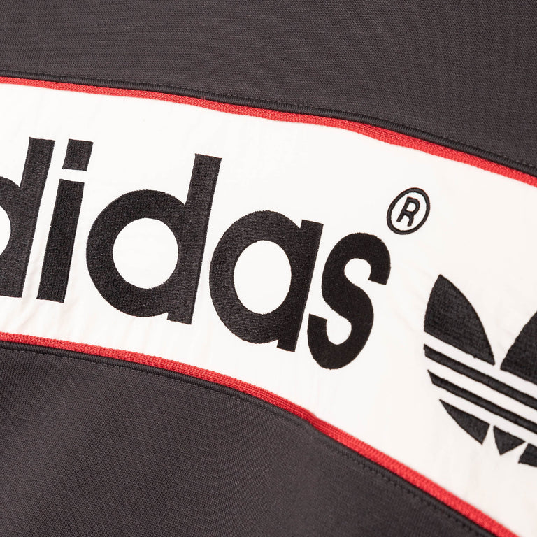 Adidas	adiSignature NY Hoodie - S / Utility Black - 2