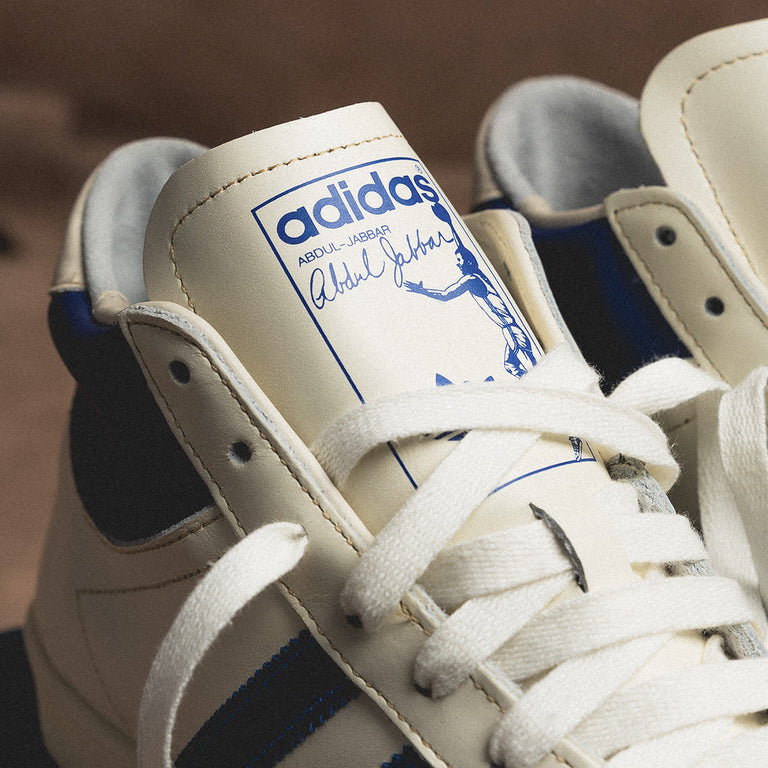 Adidas Jabbar Hi onfeet