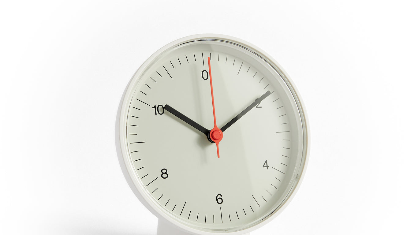HAY Table Clock | Accessoires » Buy online now!