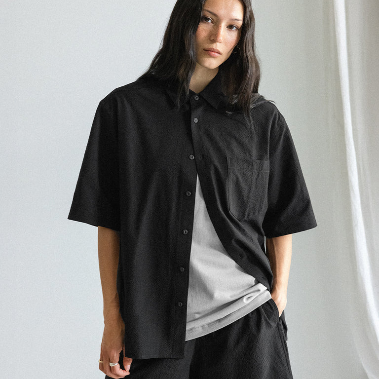 Asphaltgold Essentials Shirt onfeet