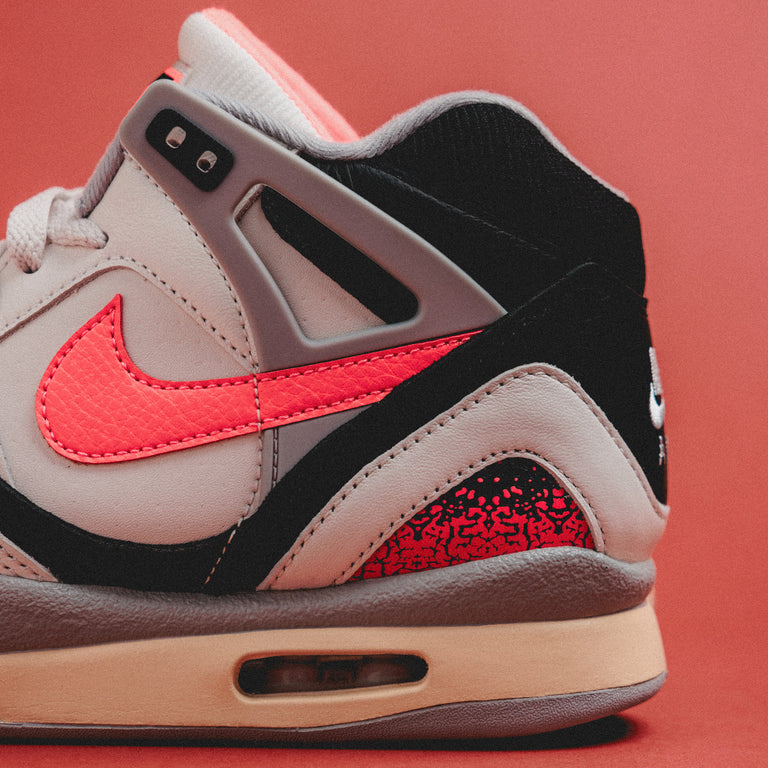 Nike Air Tech Challenge 2 onfeet