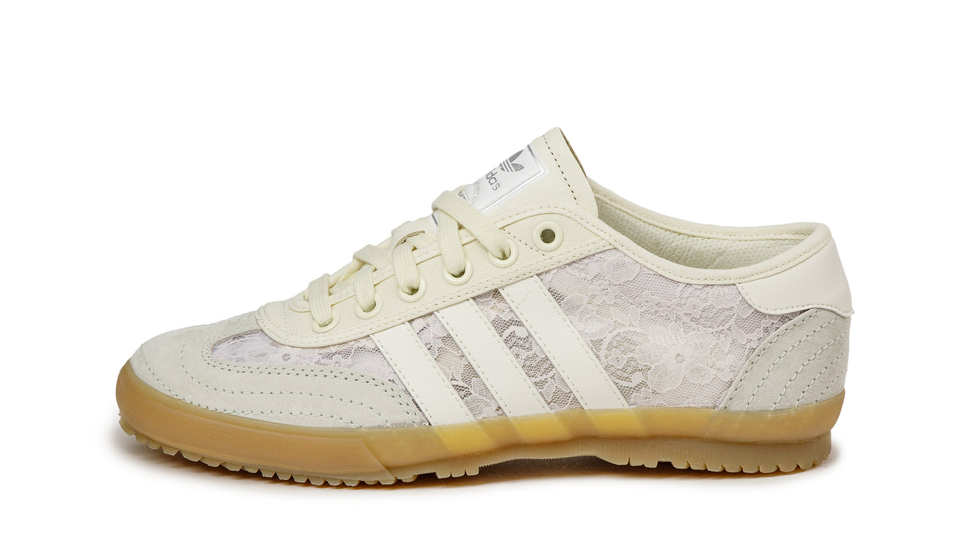 Adidas x Naked Copenhagen Tischtennis sneakers » dispo en