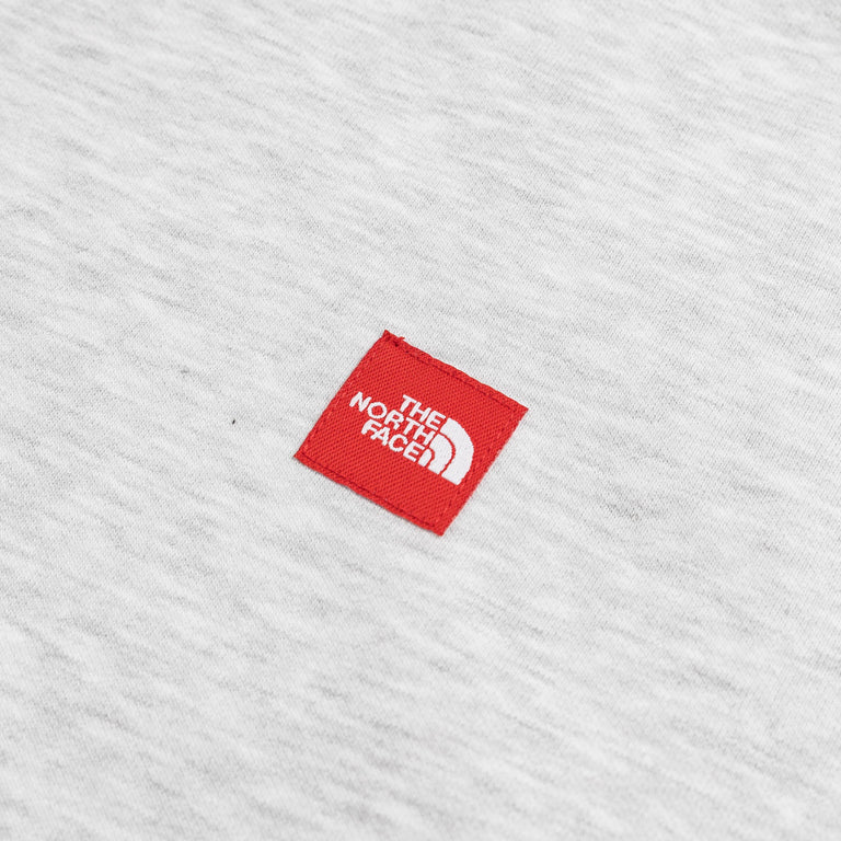 The North Face Red Box Crewneck (TNF Classic Grey)
