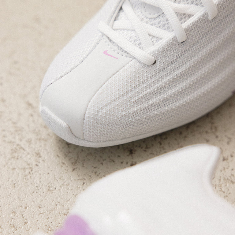 Nike Wmns Shox Z onfeet