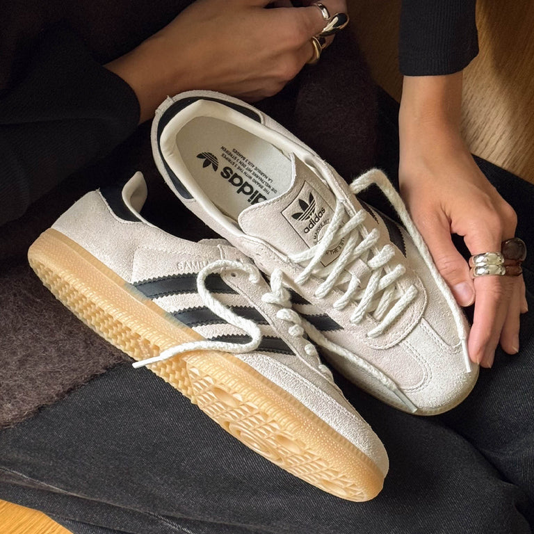 Adidas Samba OG onfeet