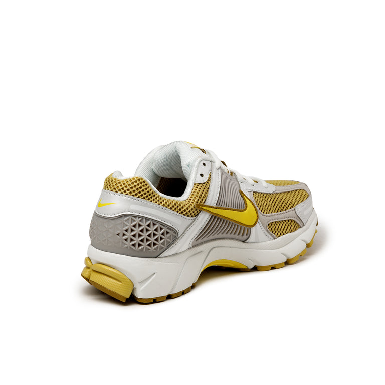 Nike Wmns Zoom Vomero 5
