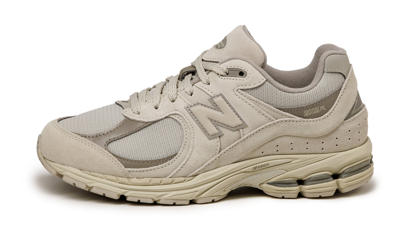 スニーカー NEW BALANCE Men Sneakers Beige U2002RRD New Balance 2002R sneakers for ADULT-UNISEX, Men, Women