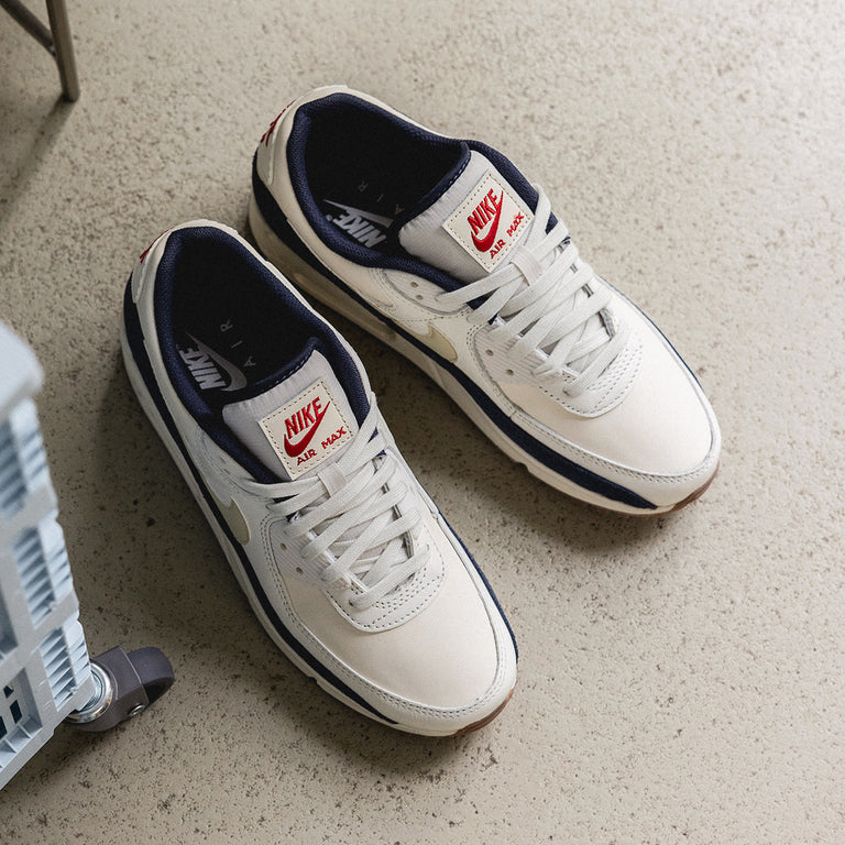 Nike Air Max 90 Premium onfeet