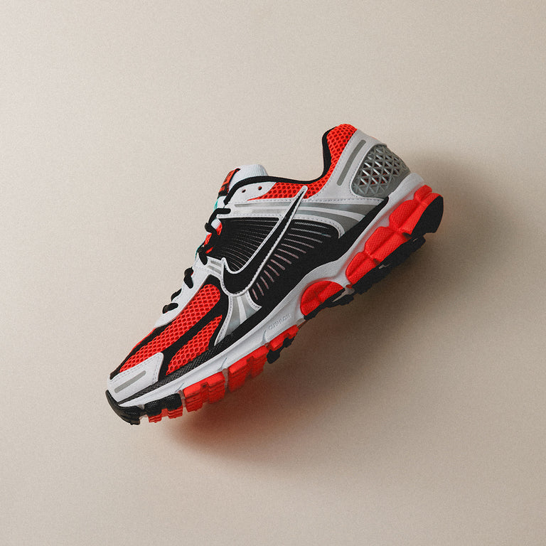 Nike Zoom Vomero 5 SE onfeet