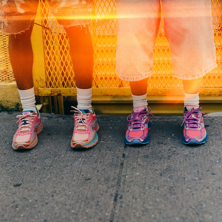 Saucony x Jae Tips Pro Grid Omni 9 onfeet