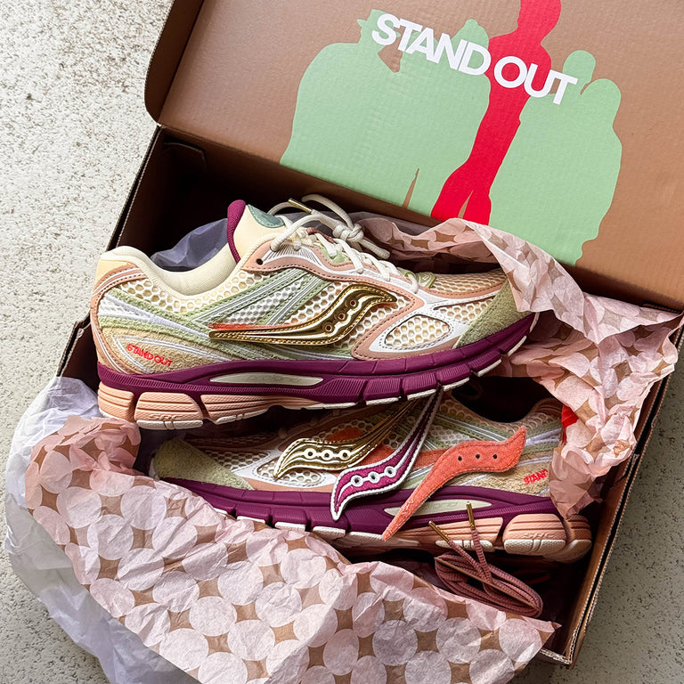 Saucony x Stan Bich Pro Grid Guide 7 onfeet