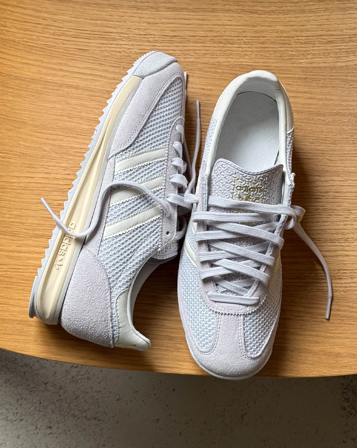 off white sneakers adidas