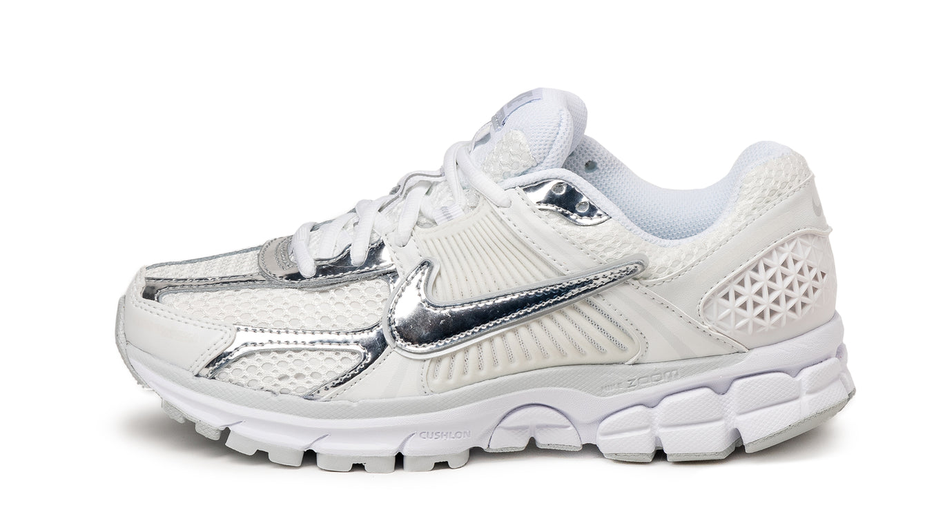 ★ (W) Nike Zoom Vomero 5 White llic Silver Women's Nike Zoom Vomero 5 - WHITE/METALLIC SILVER-SUMMIT WHITE